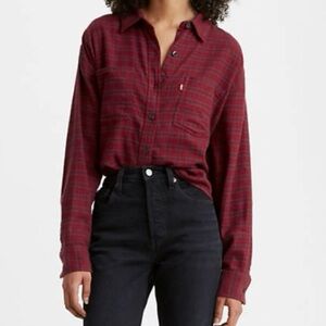 Levi’s 100% Cotton Classic Boxy Crop Plaid Flannel - Deep red and blue check